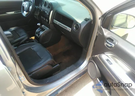 2016 Jeep Compass Latitude из США, поврежденный, VIN 1C4NJCEAXGD710032